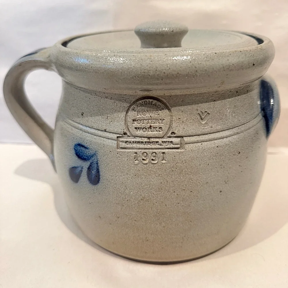 Rowe Pottery Works 1991 Salt Glaze Stoneware Bean Pot Biscuit Jar Blue‎ Heart